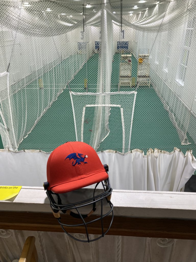 Strong morning <a href="/WalesNCounty/">Wales National County 🏴󠁧󠁢󠁷󠁬󠁳󠁿🏏</a> 🏏🏴󠁧󠁢󠁷󠁬󠁳󠁿
at <a href="/evccindoor/">@ebbwvaleindoorschool</a> 

⚪️White Ball focus

▪️Lane 1 - Skills Lane 

▪️Lane 2 - Live Net - Middle overs 15-40 overs - Low Risk &amp; Rotation our key areas.

▪️Lane 3 - Bowling Machine - Left &amp; Right arm angles challenging batters. Every 6-8 balls swapping.