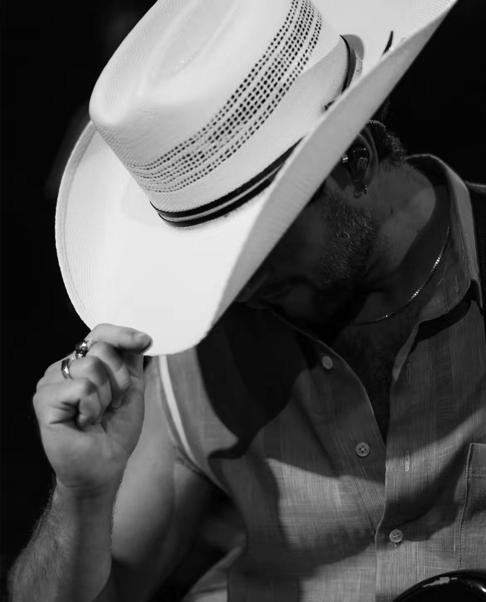 hellolovers93 tweet media