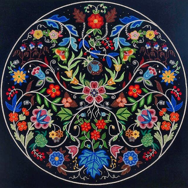 womensart1's tweet photo. Christi Belcourt, Canada based contemporary Métis visual artist known for her paintings inspired by Métis and First Nations historical beadwork art #womensart https://t.co/nYXs1krRoB