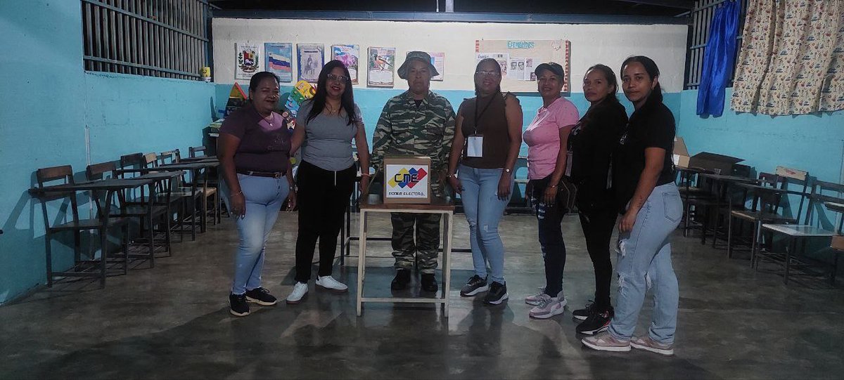 Con el Mazo Dando tweet media