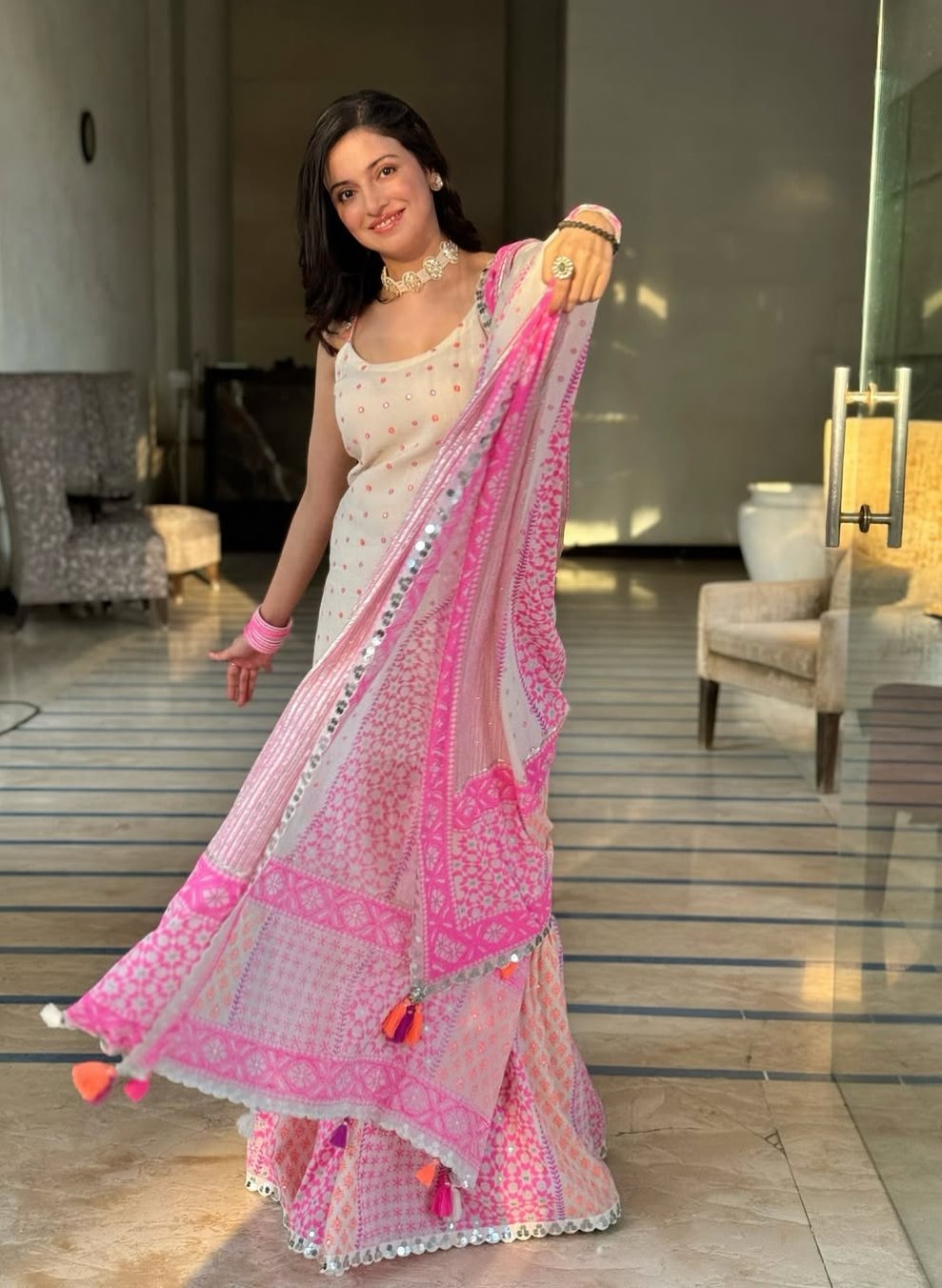 GiyXKC8WkAABEUJ?format=jpg&name=large