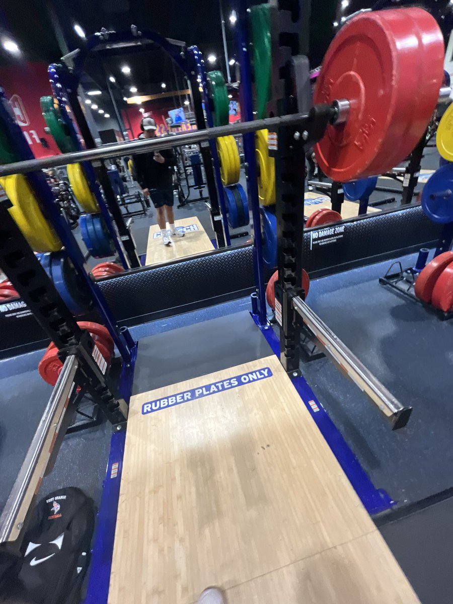 OFFSZN WORK AT CRUNCH!!!
Bigger, faster, stronger!
Prep for my sophomore szn.