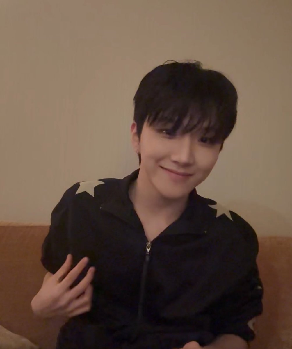 wxoxhxk's tweet photo. 너이렇게까지잘쌩겻다고 https://t.co/0XZUX2g616