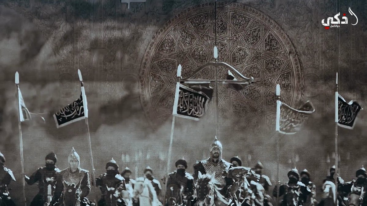 [ د صفې څو ګمنام سپاهیان په مرګ بیعت کوي! ]

نرۍ_نرۍ واوره وریده، کرار کرار ځمکې نیوله او د هر تلونکي د پښو خاپونه پکې له ورایه معلومېدل، د ماښام له جماعت بعد خلک خپلو کورونو ته ستنیدل، د بازار شور هم په ورکیدو شو؛ تیاره شوه، د وعدې سره سم د صفې ملګري سره راټول شول ...
۱/۳۳