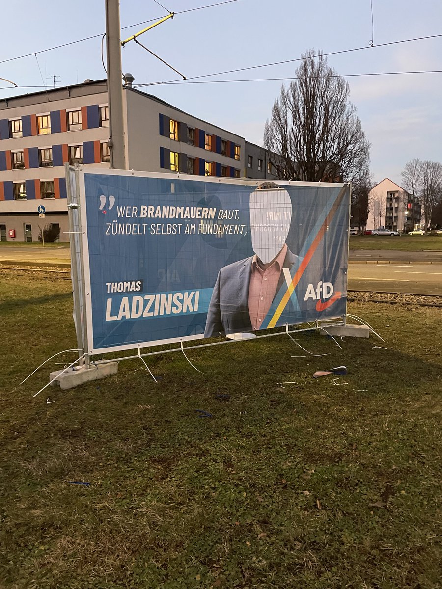 .<a href="/byStegi/">Schdegie.</a> hat WAS gesagt?