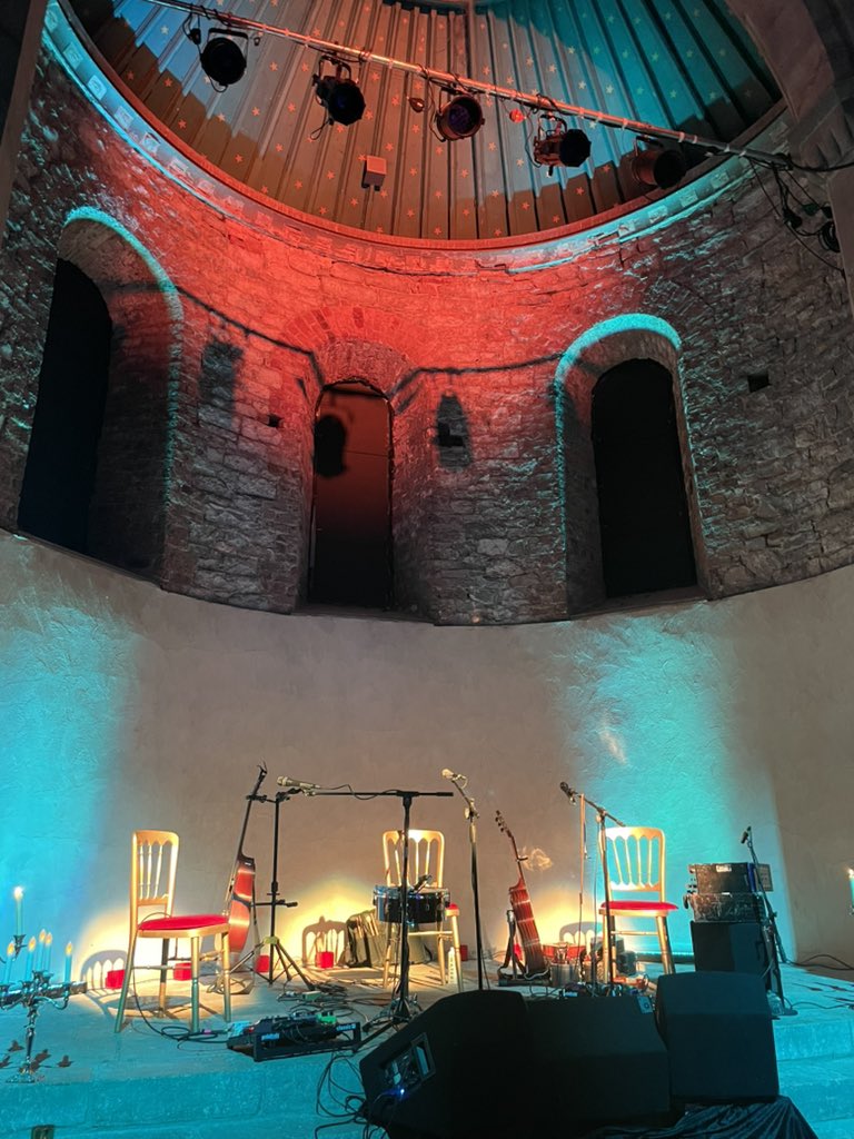 ACVDW's tweet image. Weekend loveliness #allwehavearedays ✨ @gemma_hayes @paulisanoonan #lisahannigan