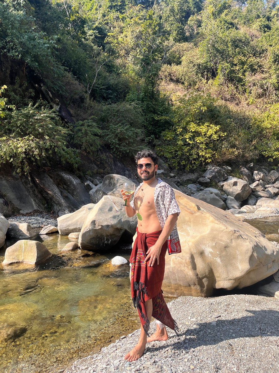arunsingh_17's tweet photo. Sandy toes, sunny nose, and a river full of memories โจ
.
.
.
.
#sunkissed #riversideviews #himalaya #dehradun #Uttarakhand https://t.co/EOkIIw2MXl