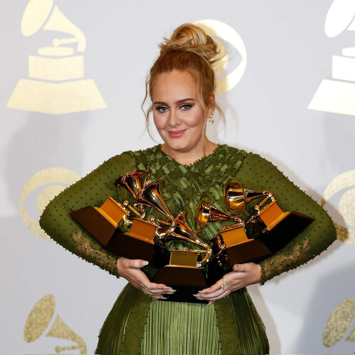 adelllylove's tweet photo. Grammys are tonight, let us not forget these historical moments 🖤💫 https://t.co/l8uKgEaaIn