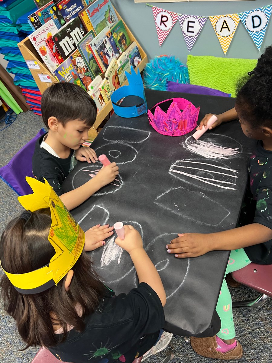 Uroosa Hussain (@uroosabhussain) on Twitter photo Our ‘Do Now’ for the 100th day was to decorate our own 100 with chalk! <a href="/Aliefsneed/">Sneed Elementary</a> <a href="/AliefLearns/">AliefLearns</a> Our ‘Do Now’ for the 100th day was to decorate our own 100 with chalk! <a href="/Aliefsneed/">Sneed Elementary</a> <a href="/AliefLearns/">AliefLearns</a>