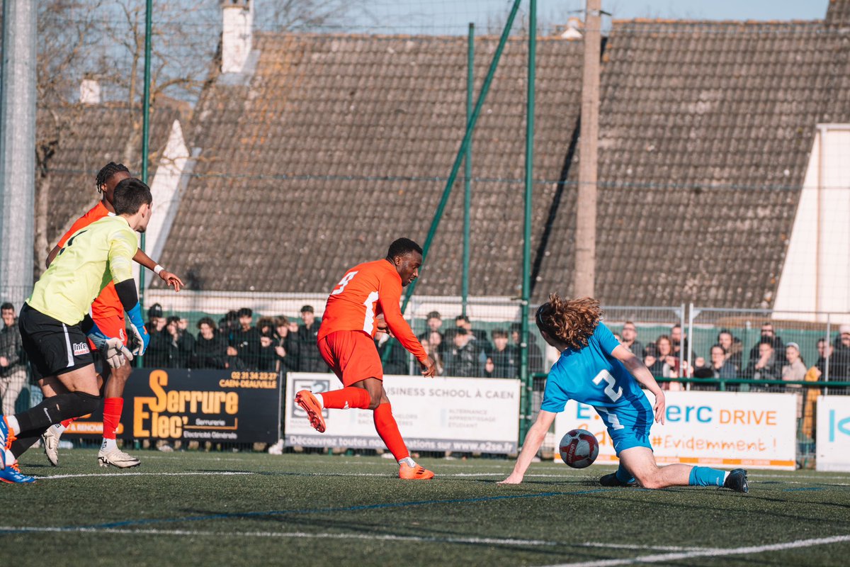 MaladrerieCaen's tweet photo. 36โ
Noooon Ibra ๐ฅฒ
Le dรฉfenseur du SCA sauve sur sa ligne !
#MOSSCA 0-1 #CoupeGambardella https://t.co/zsxbBKCKE0