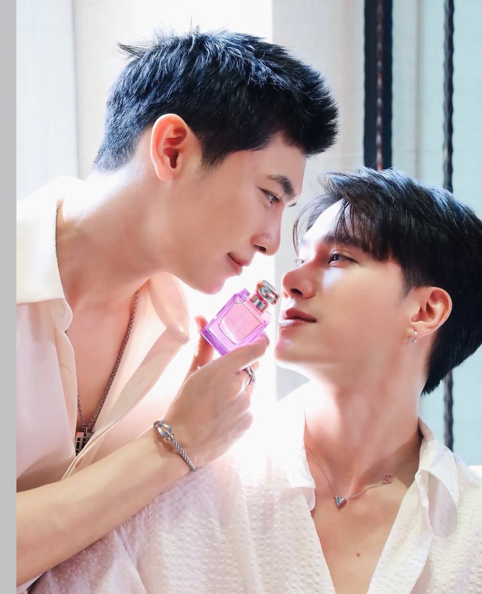 goodlux194565's tweet image. หอมมาก หวานอะ 

#CologneIntense #JoMaloneLondonTH #TimeForMe #TaifRose #ScentOfLove
@JoMaloneLondon 
@MSuppasit #MewSuppasit #มิวศุภศิษฏ์
@octotul #Tul_Pakorn #ตุลย์ภากร 
#MewTul #มิวตุลย์