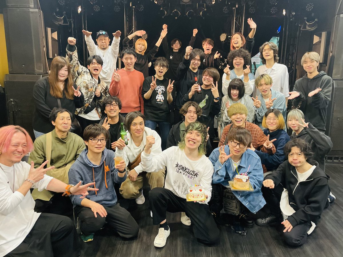 GoldSounds1's tweet photo. 本日は８周年＆生誕祭でおめでたい尽くしの１日🎊
熱量たっぷりのライブでとしぞーさんをお祝いしました㊗️

2025.2.2 (日)　
#AsakusaGoldSounds8thAnniversary としぞーpre.『としぞー誕生祭～Level45～』

#アビダルマ
#salmonpinknows
#イノサイド
#Aftertalk
#jimmyhat
#puffnoide 
#皆に幸あれ https://t.co/bprDSIU9Ez