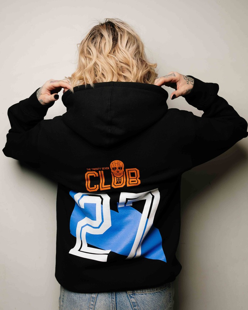 27clubcoffee's tweet photo. ‼️‼️NEW MERCH JUST DROPPED!: https://t.co/pf6e1t8D2r
Reppin’ from the streets to the stadium. 🔥
Shop our new 27 Buckets Hoodie & Tee ONLINE + IN-STORE today! 🏀
#27ClubCoffee #TshirtTime #OOTDInspo https://t.co/oXWSRju576