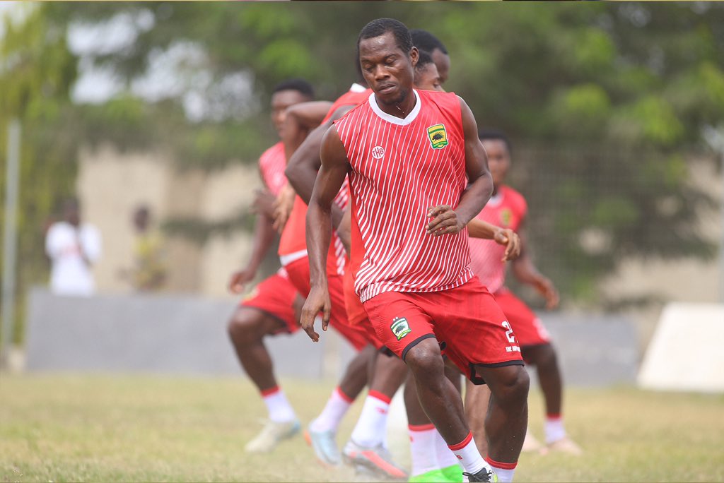 AsanteKotoko_SC's tweet photo. 100% focus.
#GPLMD19
#AKSC #Fabucensus #Kotoko4All https://t.co/LA9HKbbEn0