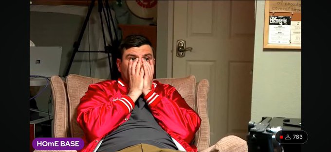 GiykUrcWAAE6GEv?format=jpg&name=small