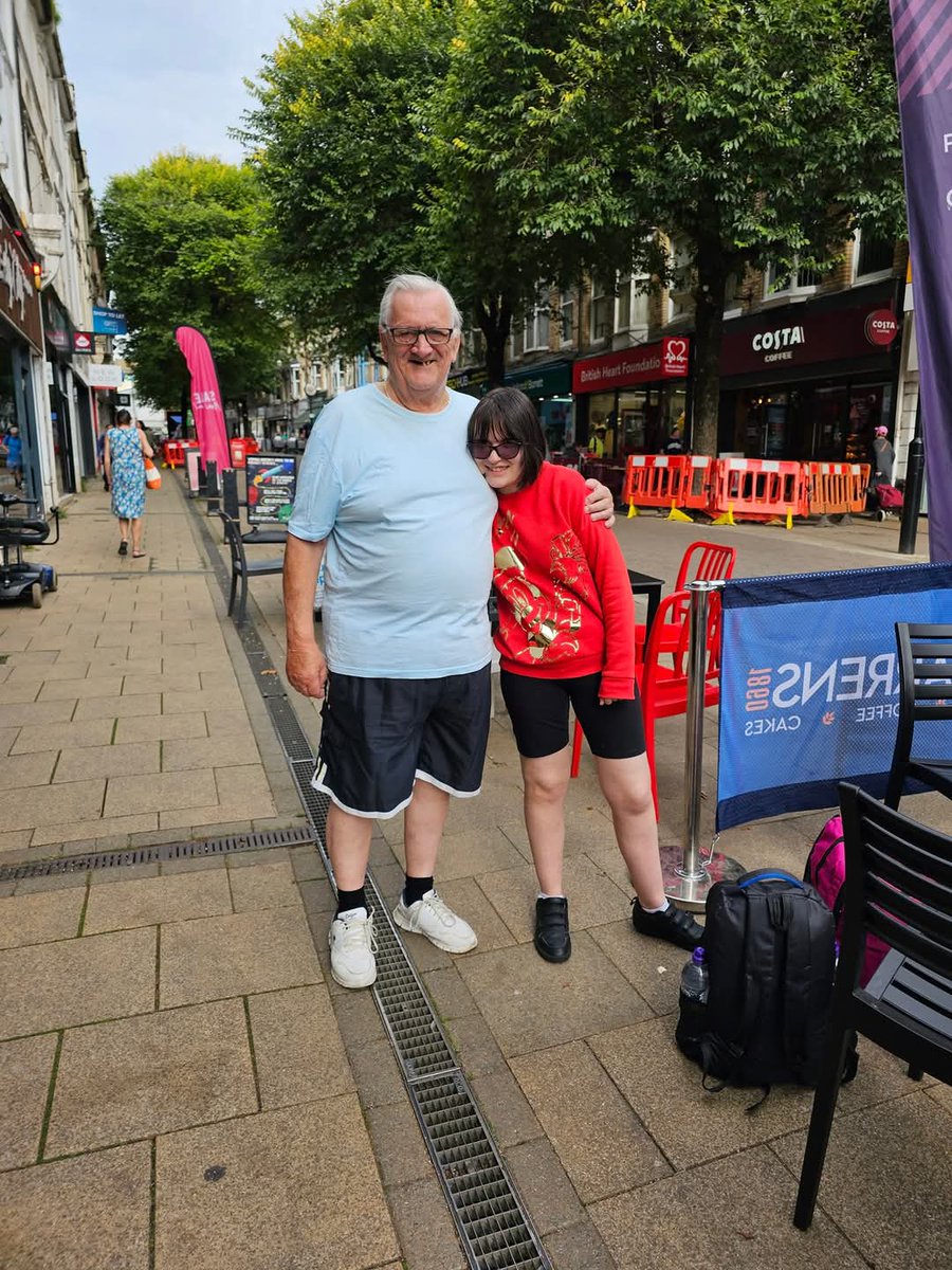 Miss Karen Dale tweet media