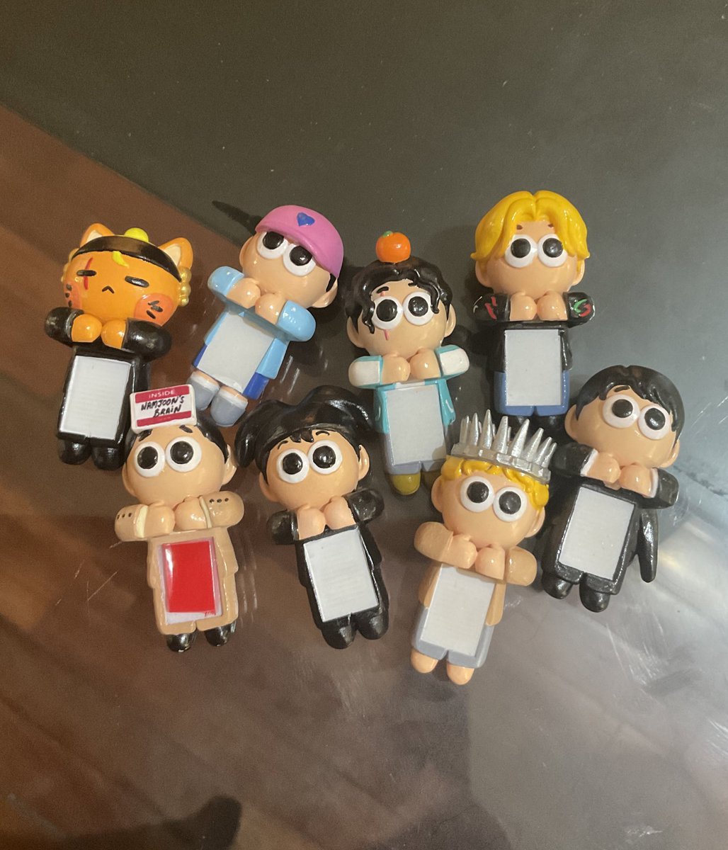 Last call for <a href="/ShrempShop/">Mina</a>’s BTS Hippers Pre-Order for Indonesian ARMY 💜

More information, here tinyurl.com/BTSHippers