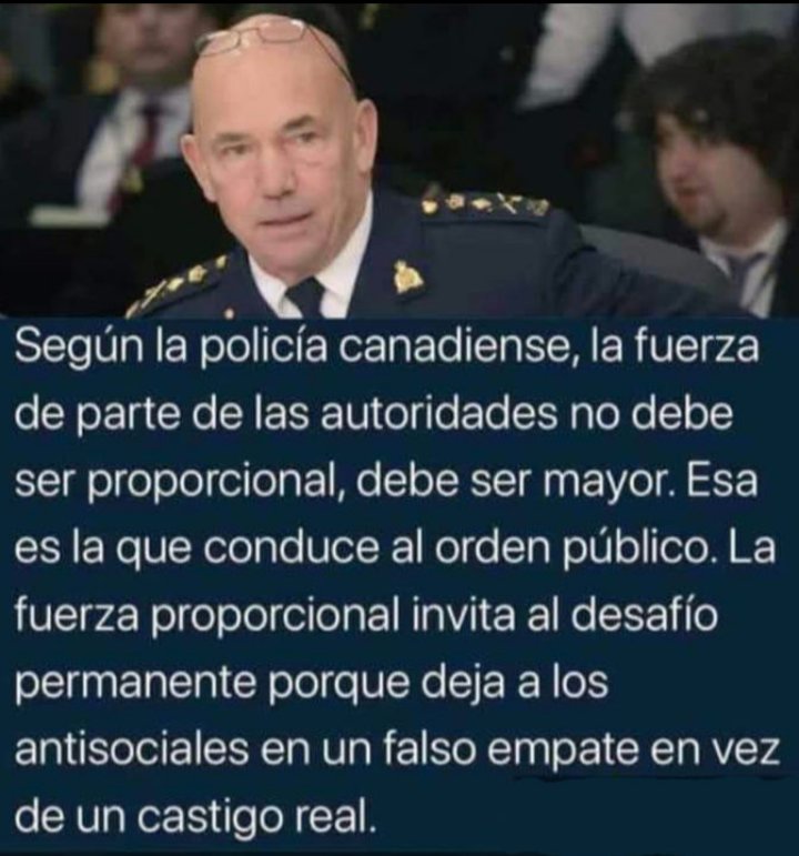 Escyagurete's tweet photo. No solo la policía, los civiles también.

En caso de un ataque uno debería usar todas las herramientas necesarias para su defensa porque ya fue atacado... https://t.co/nG1ztdBPKo