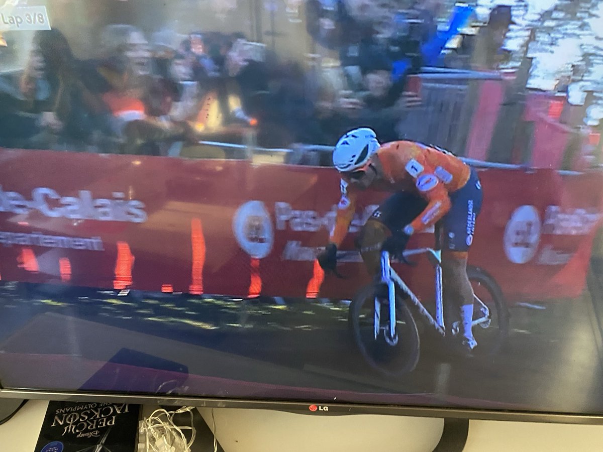 H frusch tweet media