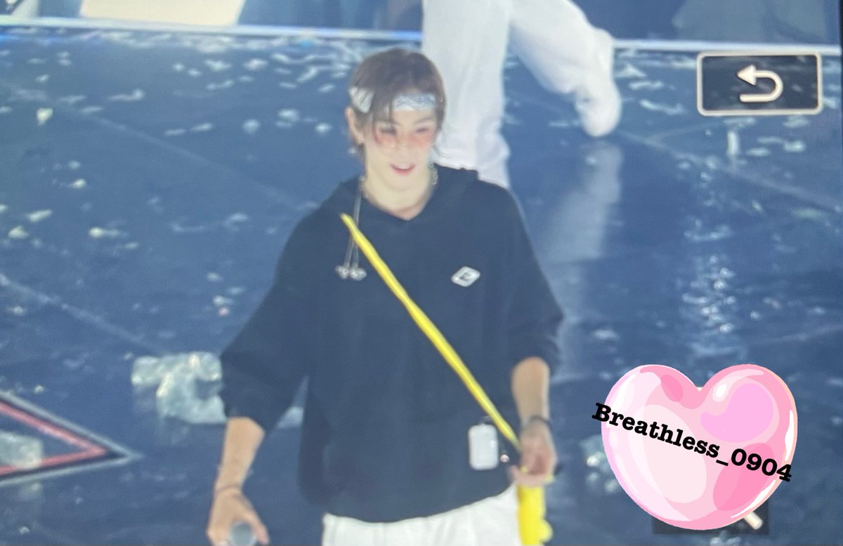 Breathless_0904's tweet photo. 20250202 NESTFEST  Day3 프리뷰

늘 기다릴고 돌아올테니까.
우린 쭉 가요.

#NESTFEST #MARK #GOT7 #MARKTUAN #갓세븐 #마크 https://t.co/WkDkYY8Qve