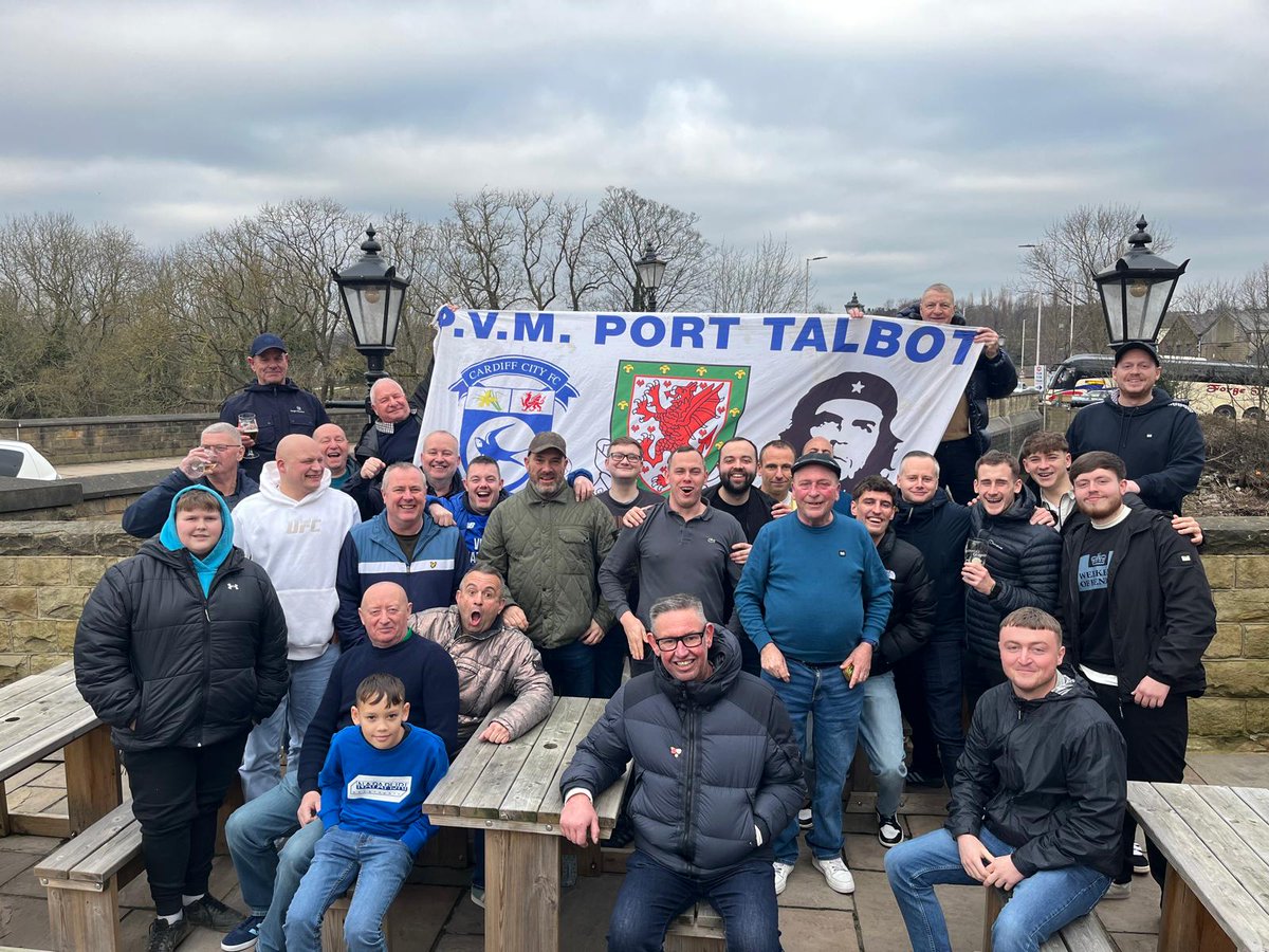 gary_pick's tweet photo. Fair play to the lad who dropped out enabling me to join the bus in Tamworth services , If only the pillar was 6 foot wider 🤣, great afternoon with the lads though #CityAsOne some big games coming up #KeepTheFaith https://t.co/Ao1bAcUBjY