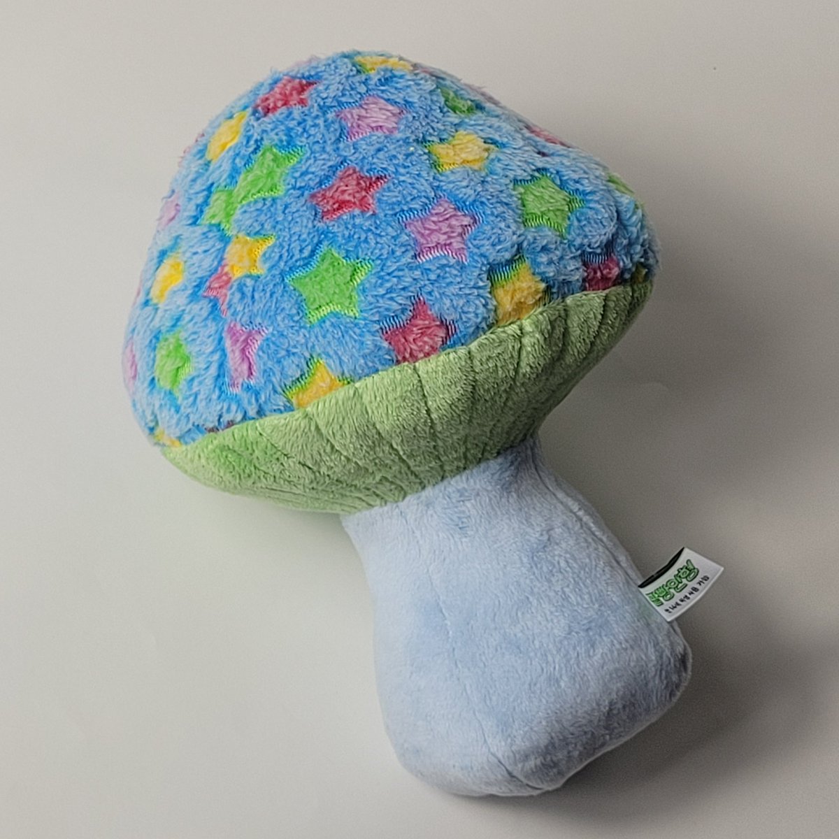 padbbangdoll's tweet photo. 다이나믹 꿈 버섯(Dynamic Dream Mushroom)

: 이 버섯을 먹은 날은
다이나믹한 잊을 수 없는 꿈을 꾸게 된다.

#팥빵인형 https://t.co/H9dNiU7E9R