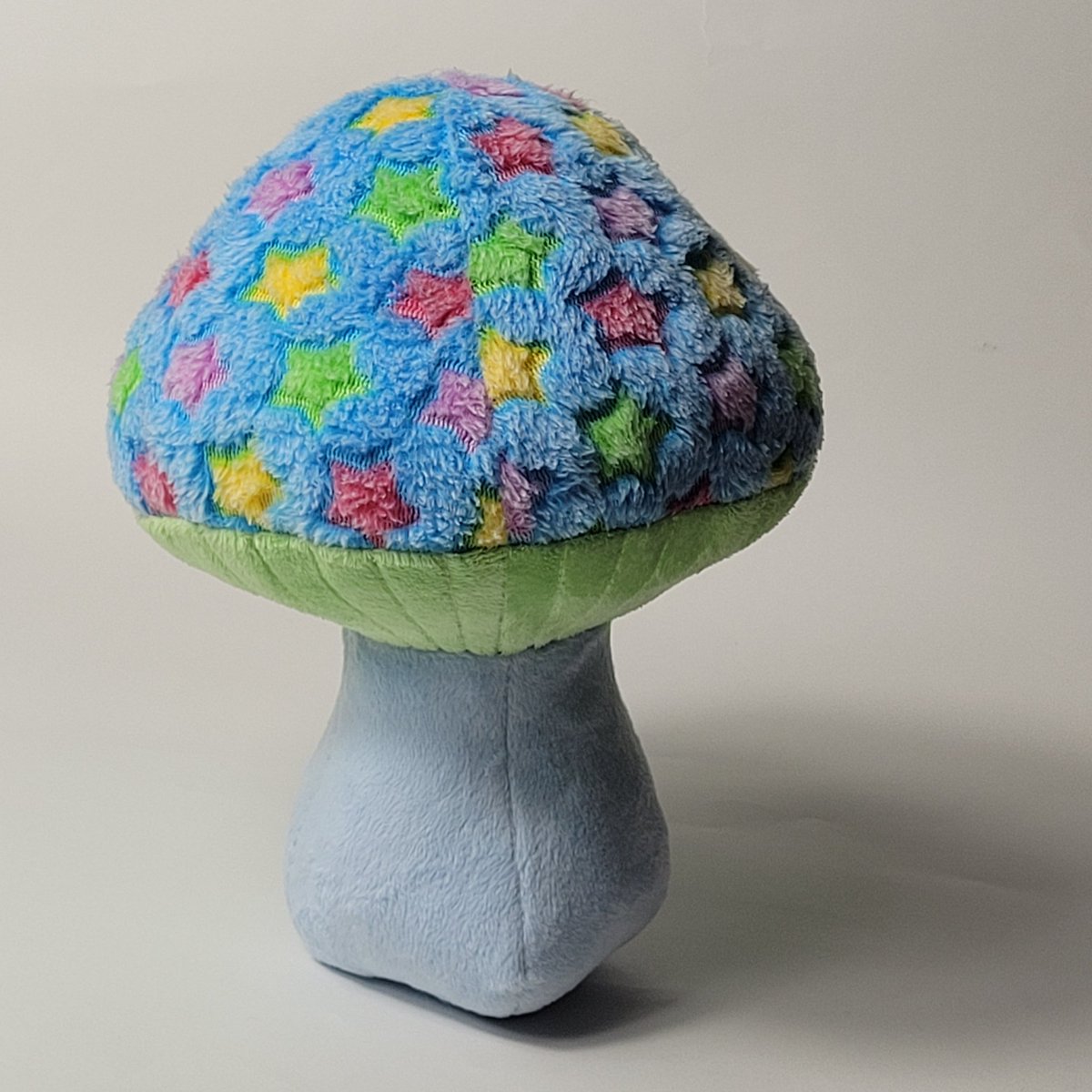 padbbangdoll's tweet photo. 다이나믹 꿈 버섯(Dynamic Dream Mushroom)

: 이 버섯을 먹은 날은
다이나믹한 잊을 수 없는 꿈을 꾸게 된다.

#팥빵인형 https://t.co/H9dNiU7E9R