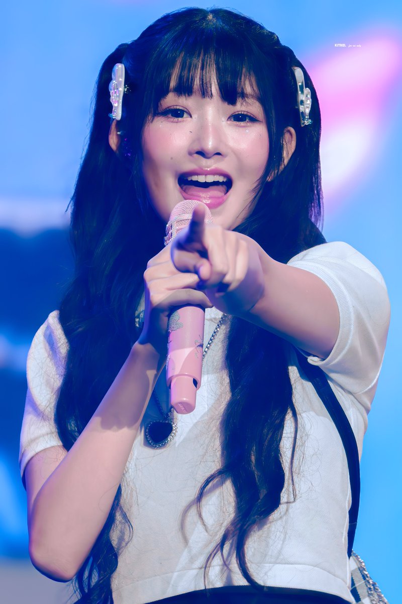 Kitrei0203's tweet photo. 레이야 생일 축하해
항상 우리의 자랑이다

REIBBONS OF PERFECTION
#WrappedInHerREIbbons
#봄을찾아온_봄날의햇살_레이
#直井怜生誕祭2025
 
#IVE #아이브 #REI #레이 https://t.co/w1lmW7zEey