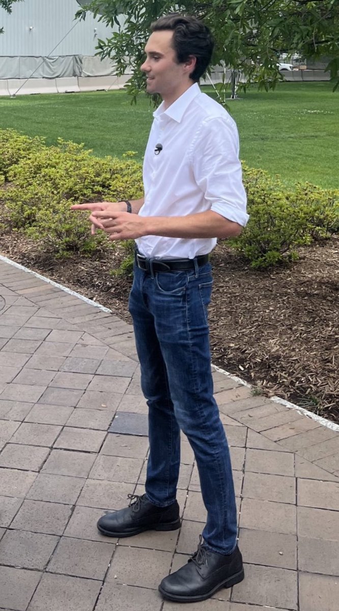 Gunther Eagleman™ tweet media