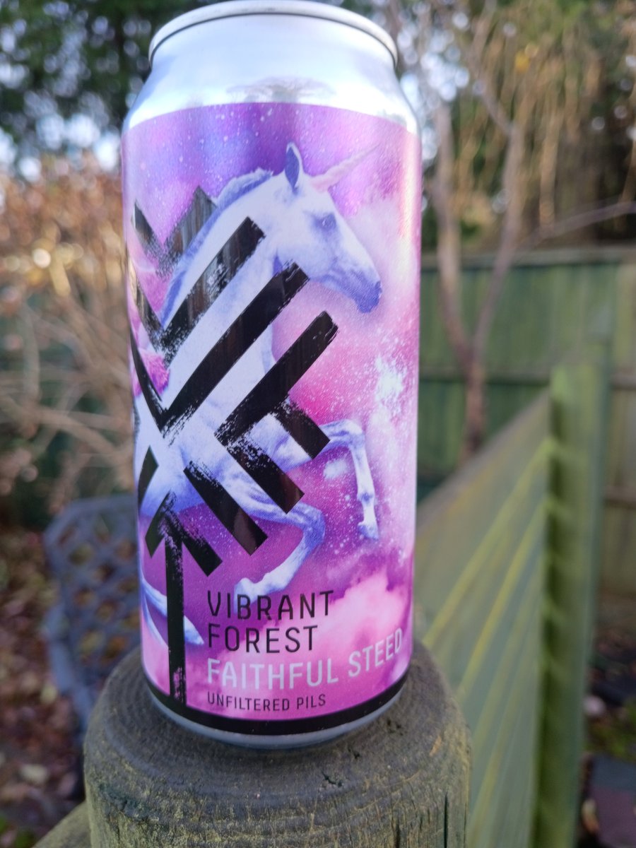 pop_star's tweet image. Faithful Sreed from #vibrantforestbrewery 4.5% Pilsner. Colour light gold. Flavour hoppy, bitter. 6.75/10 
#vibrantforest
#hardleybeer
#magnumhops #tettnanghhops #hallertaublanchops
#germanpilsner #germanpilsnerbeer #craftpilsner   #beerphotography #lagerbeer #pilsnerbeer