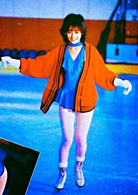 hyugaji17245's tweet image. 1972年2月3日オリンピック 第11回 札幌冬季オリンピックが札幌で開幕しました。岡田有希子さんは、雑誌の取材やテレビ中継でスケートやスキー場に行きました。#岡田有希子 #札幌オリンピック #スケート #スキー