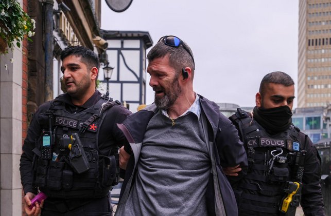 Laughing Monkey tweet media