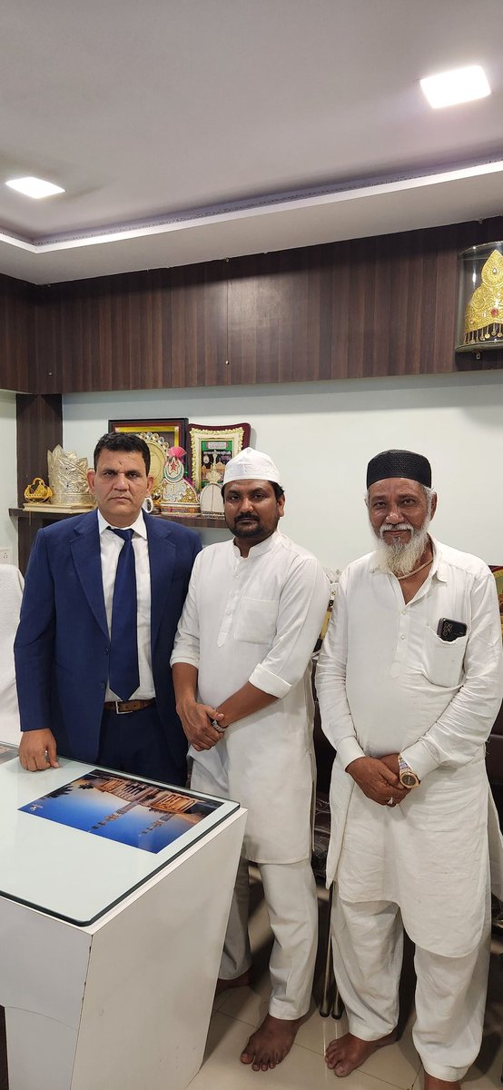 jbcharitabletru's tweet photo. MashAllah Alhamdulilla
PyareZiya Khan Chairman #TajuddinShahBaba
#AlpsankhyakAayog Adhyaksh
#MuslimMinority
#MinorityCommission #Minority
#HazratBabaTajuddinTrust #TajBagh #Tajuddin #BabaTaj #TajBaba #Nagpur #Alpsankhyak
#JBCharitableTrust
#Ngo #MumbaiNgo
#SalauddinAnsari #JBBhai https://t.co/MncQZdk9rh