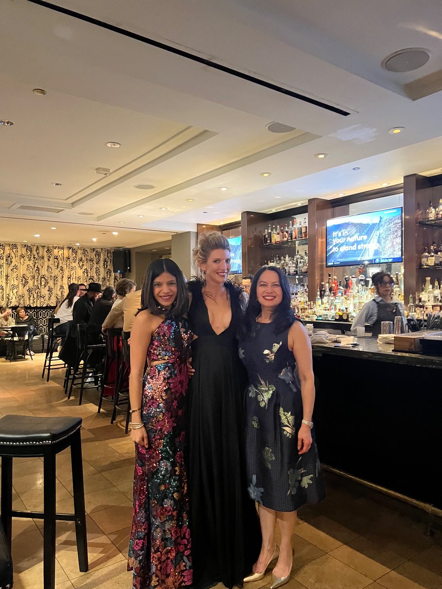 Emma B. Holliday MD (@dremmaholliday) on Twitter photo Standing in the presence of GI
Oncology greatness!
Great to see <a href="/CathyEngMD/">Dr. Cathy Eng</a> and <a href="/rachnatshroff/">Rachna Shroff, MD, MS, FASCO</a> as we celebrate the amazing <a href="/VanMorrisMD/">Van Morris, MD</a> ❤️ Standing in the presence of GI
Oncology greatness!
Great to see <a href="/CathyEngMD/">Dr. Cathy Eng</a> and <a href="/rachnatshroff/">Rachna Shroff, MD, MS, FASCO</a> as we celebrate the amazing <a href="/VanMorrisMD/">Van Morris, MD</a> ❤️