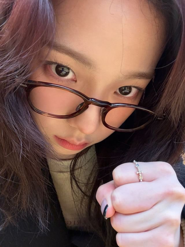 ilovejaysomark's tweet image. พรี 🇰🇷 แหวน Joseph Sungmul แบบพี่น่า วงนี้พี่น่าใส่ติดนิ้วตตยังเป็นเทรนนีเลยค่า

💒 690 มัดจำได้ 350

#ตลาดนัดaespa #ตลาดนัดเอสป้า 
#พรีออเดอร์เกาหลี คาริน่า