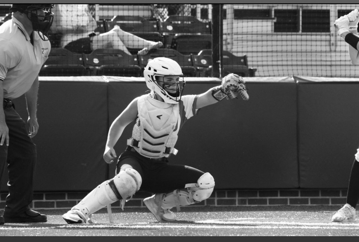 Select Fastpitch 16u - SS tweet media