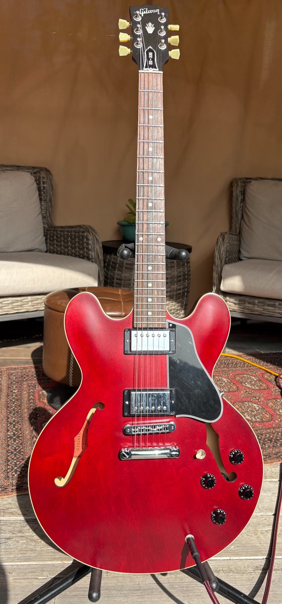 Some guitars are far more than just an instrument.  🤘

#guitar #guitarist #gibson