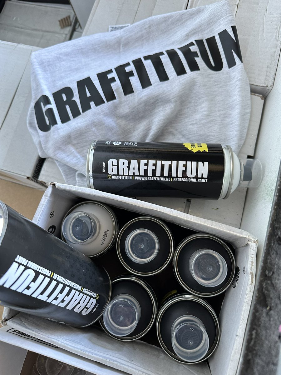 Graffiti workshops door heel Nederland, België en meer!! Graffitifun bied workshops aan van bedrijfsuitje tot aan kinderfeestjes, scholen en events!

Bekijk onze website voor meer info

graffitifun.nl