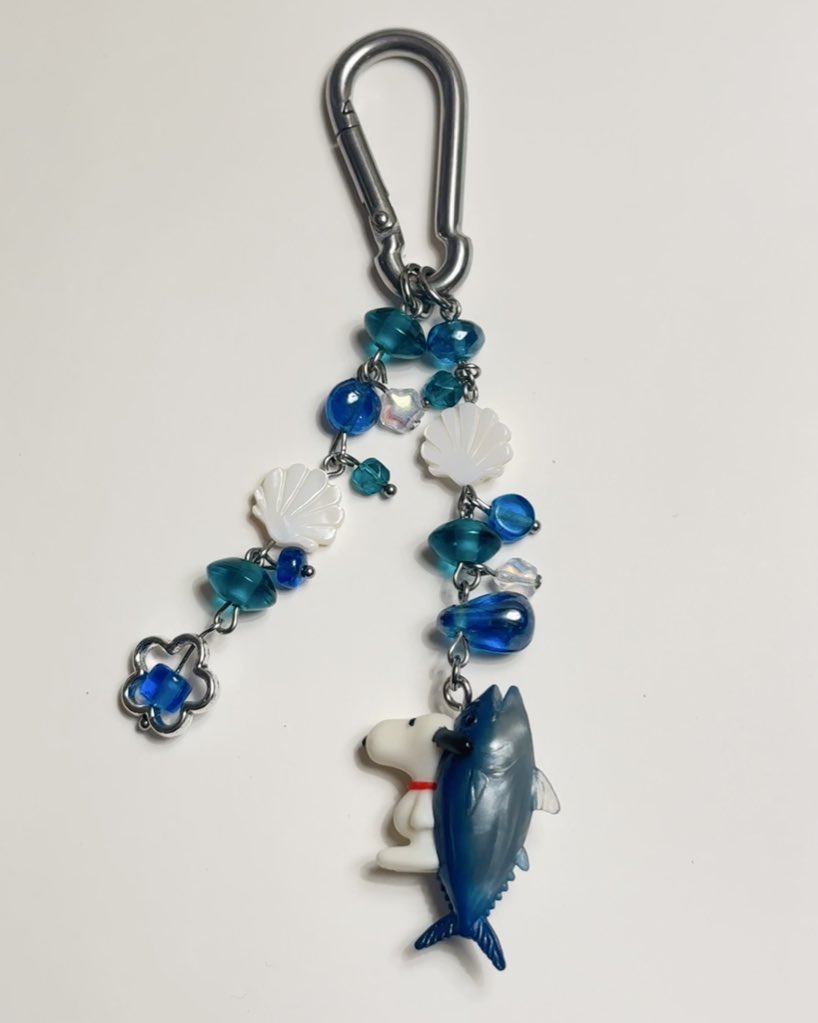 custom jewelry giveaway!! ✨💗

1 winner will receive a free custom piece inspired by anything they want!! 

to enter:
-follow me + rt
-rt my pinned tweet

-reply with what you would get!! 

ends 2/16