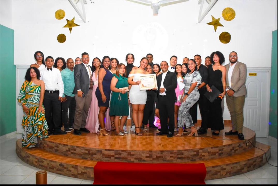 GomezRadhames's tweet photo. Jóvenes de Cienfuegos, Santiago Oeste trazan su camino de mano con la Pastoral Juvenil y celebran con "Premios JUCCIF" valorando sus aportes a la comunidad en el Centro de Iniciativas Cívicas ADECUCI. 
https://t.co/Ca2Mv1xeAX https://t.co/5a8LgYY4vo