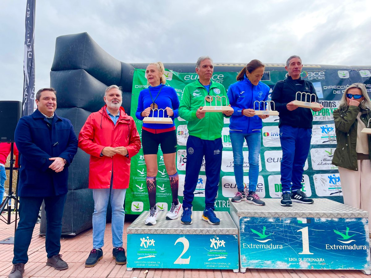 Ha sido una mañana increíble, gracias a <a href="/AtletasPopPlas/">Atl. Pop. Plasencia</a> y a los voluntarios por hacerlo posible. 
A la responsabilidad y trabajazo de <a href="/PLPlasencia/">Policía Local Plasencia</a> <a href="/JAQuijada54/">José A. QUIJADA</a>, a AECC, Joma, Colegio Oficial de Fisios, <a href="/SANTOSMUSICDJS/">SANTOS MUSIC</a>, <a href="/placeat/">placeat</a> <a href="/clubriojerte/">Club Piragüismo Río Jerte</a>, LiceoSport, PCivil, <a href="/santander_es/">Santander España</a>