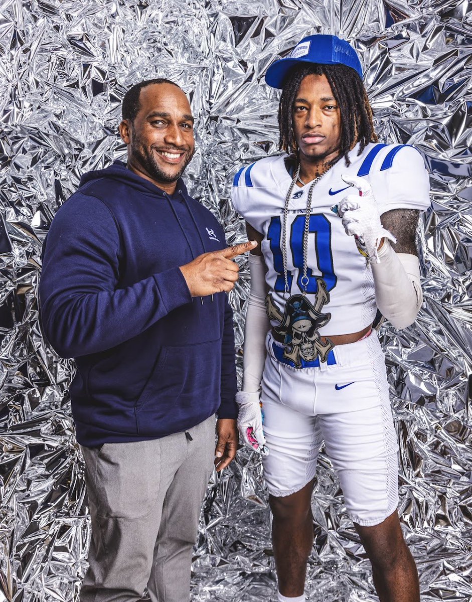 Jayphon Duncan (@thejayduncan10) on Twitter photo After a long talk with my family and a lot of thinking I have decided to commit to Blinn💙🤍. Thank you <a href="/Coach_RyanMahon/">Ryan Mahon</a> For believing in me. Let’s get to work! #GoBucs #LLGW💜 After a long talk with my family and a lot of thinking I have decided to commit to Blinn💙🤍. Thank you <a href="/Coach_RyanMahon/">Ryan Mahon</a> For believing in me. Let’s get to work! #GoBucs #LLGW💜