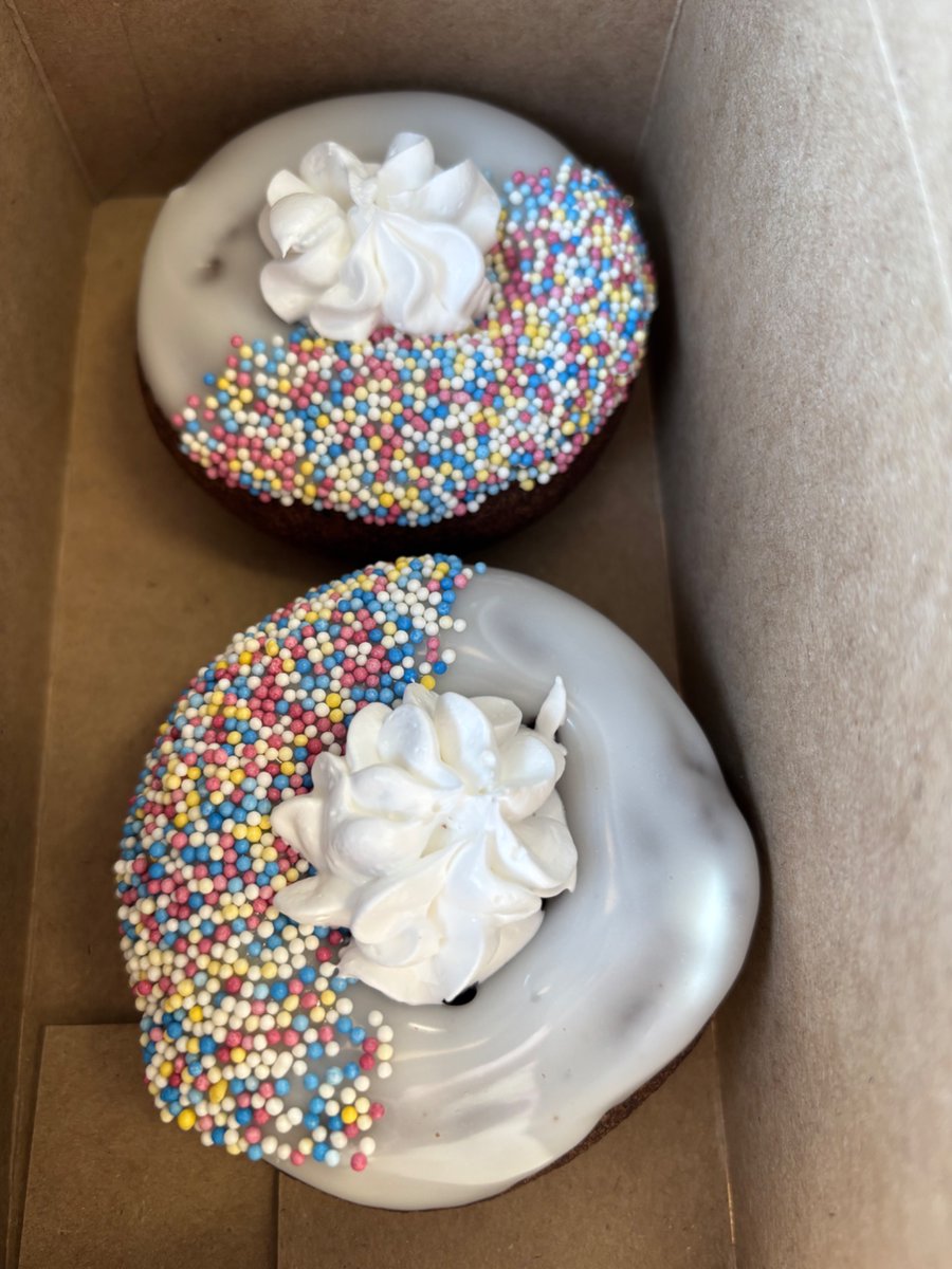 Made sure to pick up a couple SO Canada #ChooseToInclude donuts this afternoon! They look yummy as always! 😋