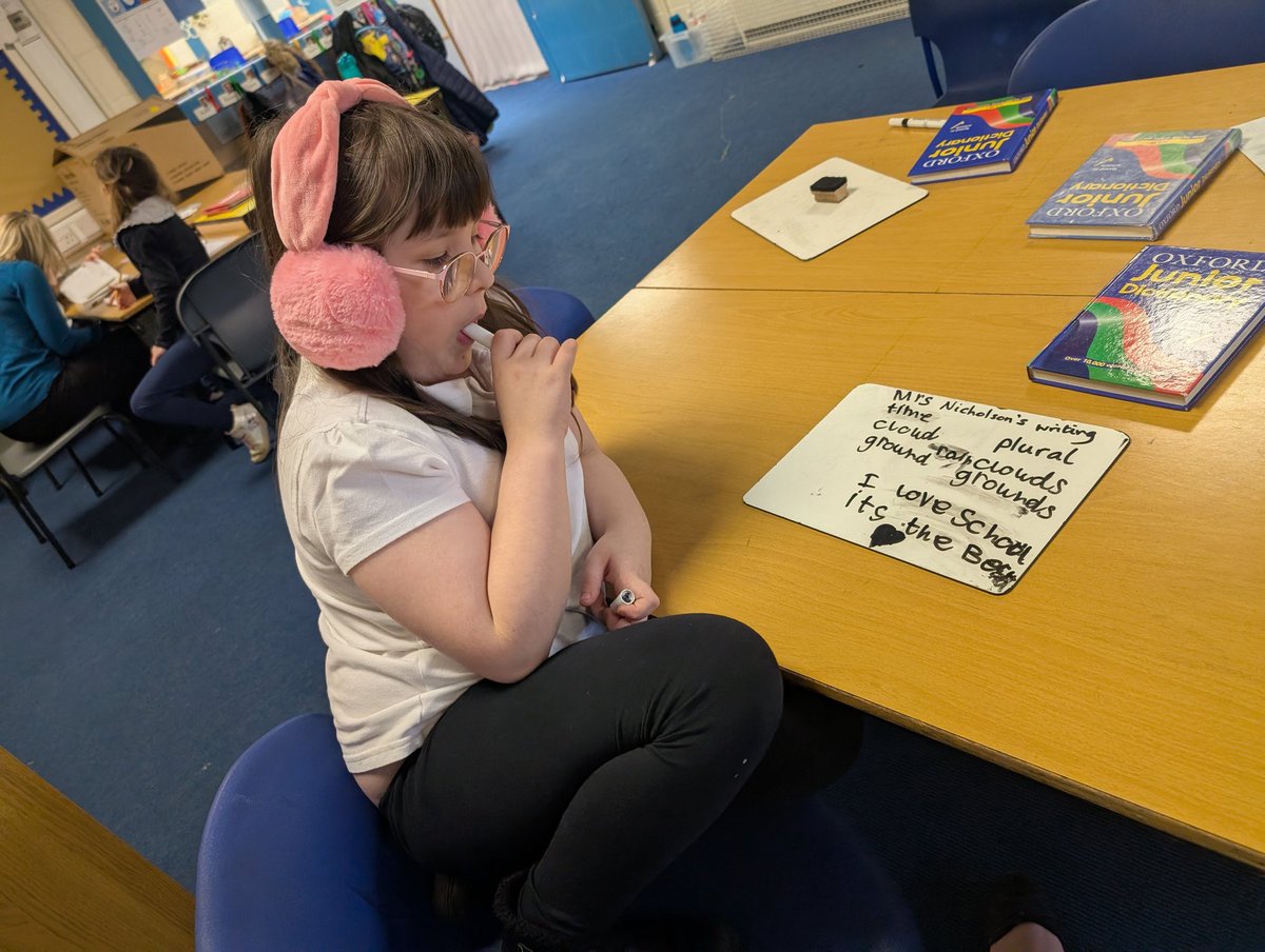 Mrs Nicholson tweet media