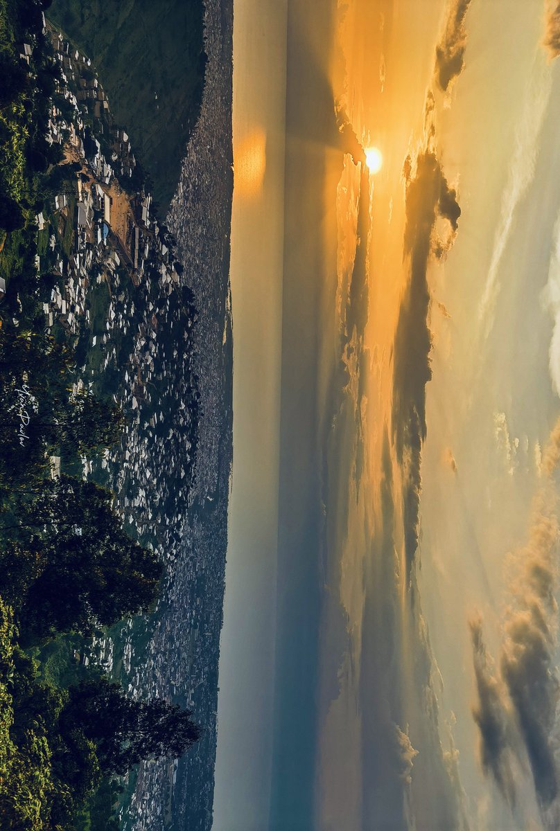 Yvan Pavlov (@yvanpavlov_) on Twitter photo Bujumbura Sunset.
#Burundi #Bujumbura #SunsetLovers #sunsetphotography #Abatwip <a href="/burundionthemap/">Burundi On The Map</a> <a href="/visit_burundi/">Visit Burundi</a> Bujumbura Sunset.
#Burundi #Bujumbura #SunsetLovers #sunsetphotography #Abatwip <a href="/burundionthemap/">Burundi On The Map</a> <a href="/visit_burundi/">Visit Burundi</a>