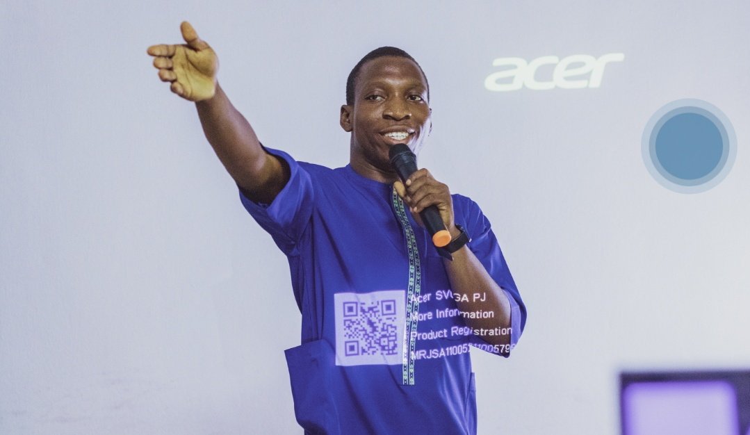 AlexGweke's tweet photo. It was a successful climate change discussion event held last weekend and sponsored by @Small99 & @Krystal Attendees enjoyed an informative session, networking opportunities & a touch of fun. Thank you to our sponsors & participants!
#ClimateDiscussion
#PeoplePlanetPintAbeokuta. https://t.co/QorVNOrq3g
