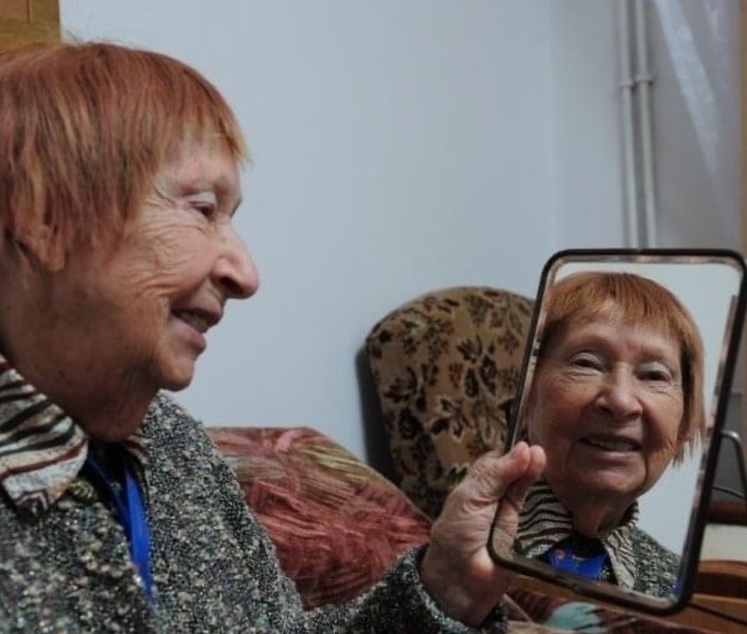 Dziesiąta rocznica śmierci Ирены

Kwiatkowskiej - naklada się z jej ostatnią,

порушайца роль в «Забий то и выедзи из этого места»

Мариуша Вильчинского.

Ирена Квятковская была с нами в течение долгого времени, дожила правые сети (в начале 2011 года, 98 лет). Познав, что в