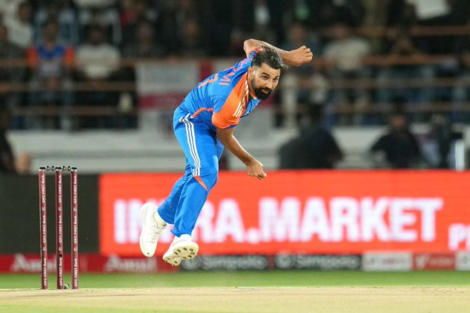 JYajashvi_77_64's tweet photo. 🔥 Mohammad Shami is BACK!
After 430+ days, he returns with a bang, taking 3 crucial wickets in the 5th T20I match against England! 🎯
His performance reminds us why he's one of the best! 🙌💥⭐
#INDvsENG #ShamiIsBack #CricketLegendn #mohammedshami https://t.co/c5UguHTo0J