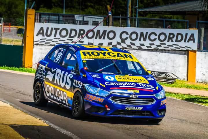 🥇 Felicitaciones <a href="/matiascanapino/">Matias Canapino</a>, llegó la primera dentro del <a href="/TurismoPista/">Turismo Pista</a> 👏