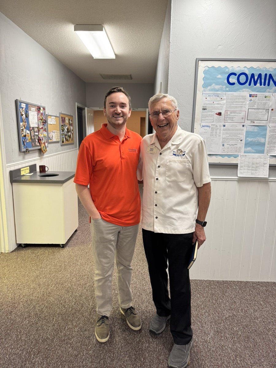 Great to catch up with a long time friend at <a href="/Kiwanis/">Kiwanis</a> Midwinter!  #Kiwanis #KidsNeedKiwanis